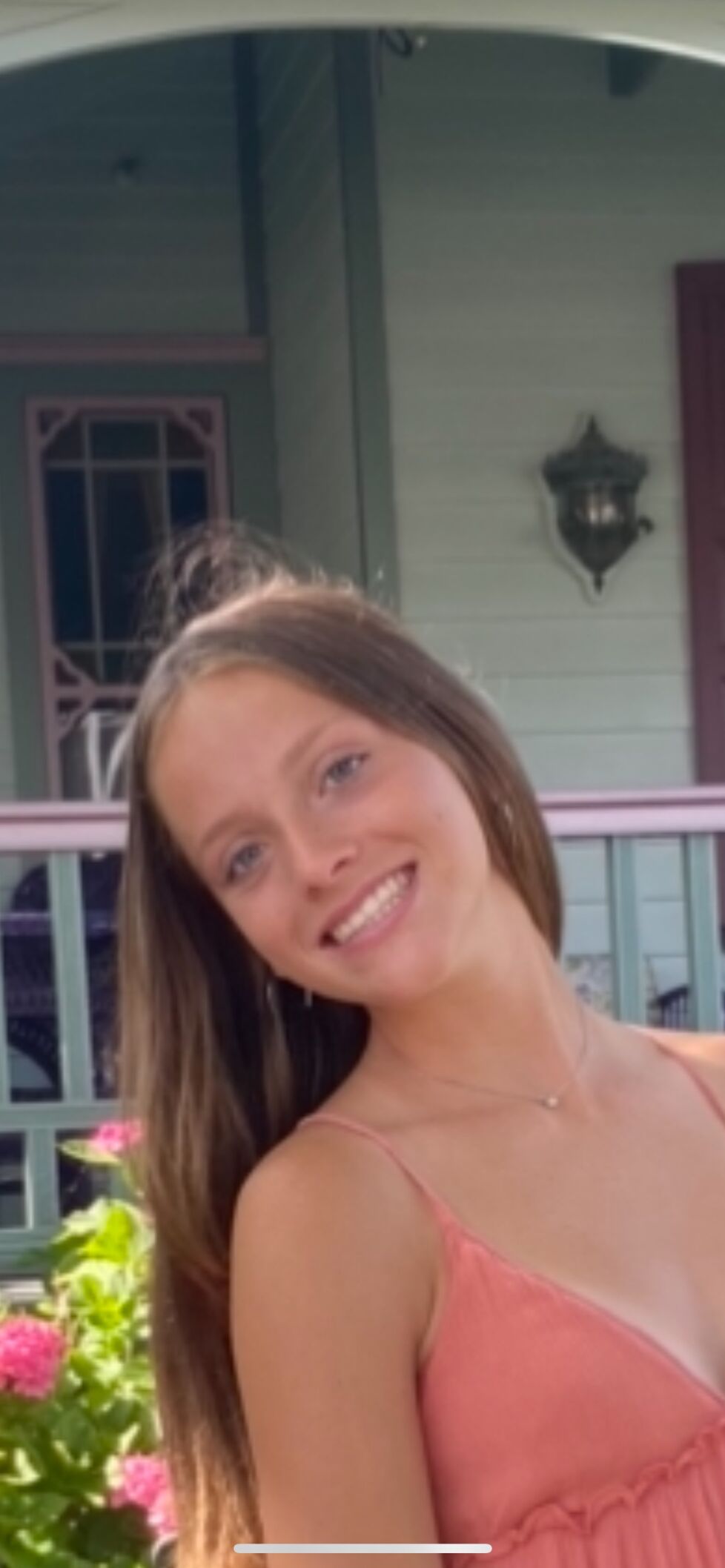 Jenna Gray headshot